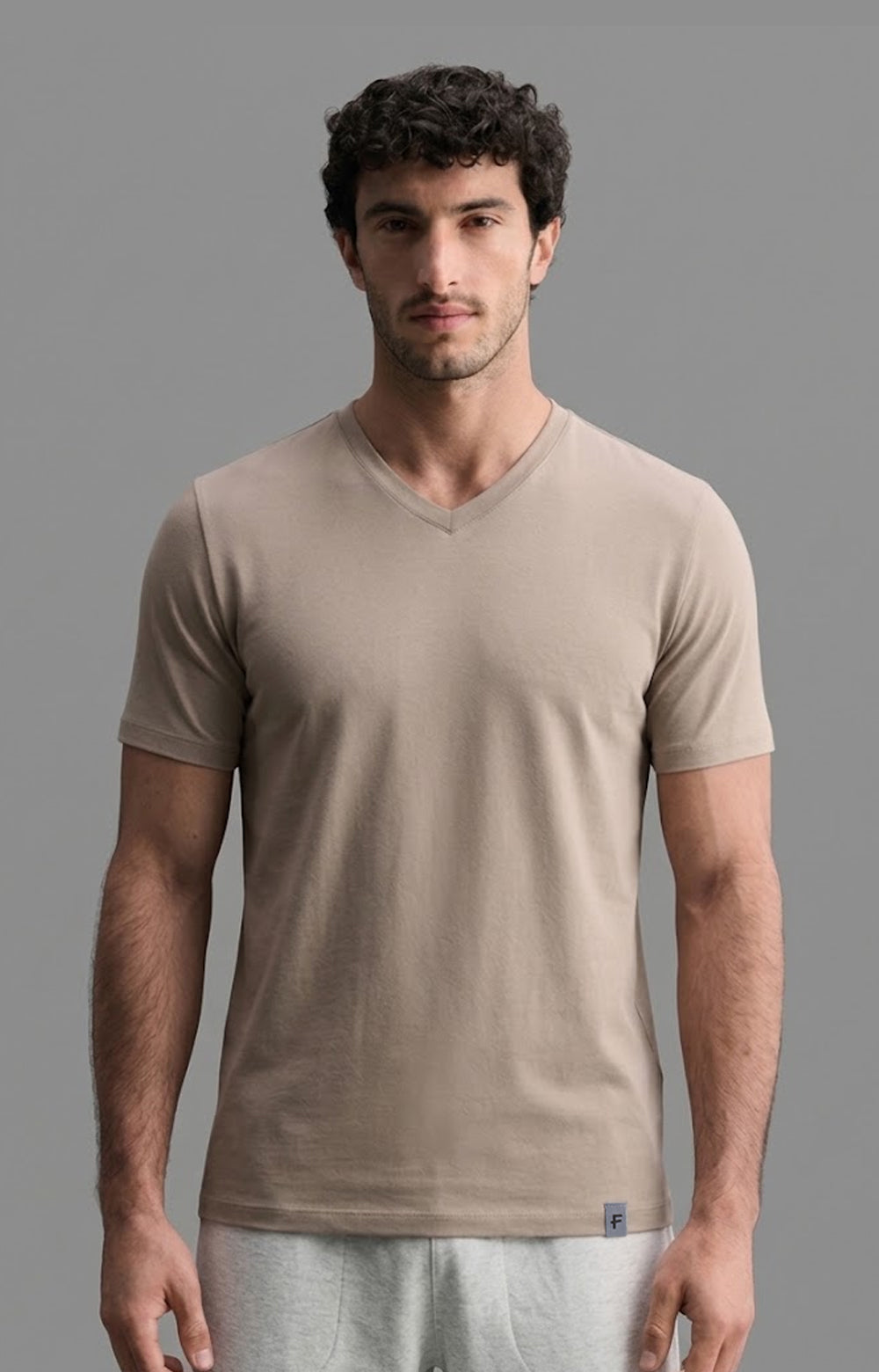 Camiseta Gola V Algodão - Bege